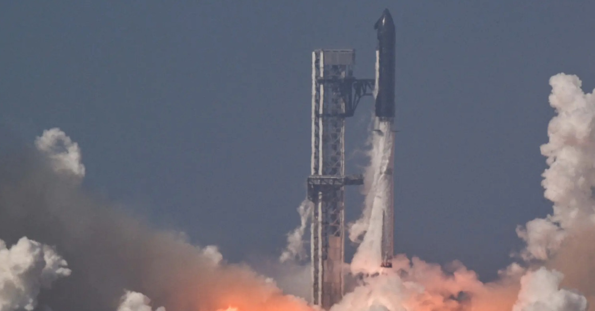 SpaceX Starship Test Flight Nears IPO Milestone as Elon Musk Pushes $1.75 Trillion Vision