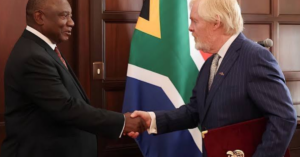 Cisco and Jozi My Jozi representatives sign a partnership agreement to support Johannesburg’s digital transformation and urban revitalisation.